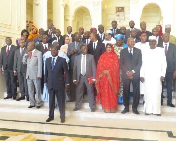 Léger remaniement du gouvernement de Pahimi II