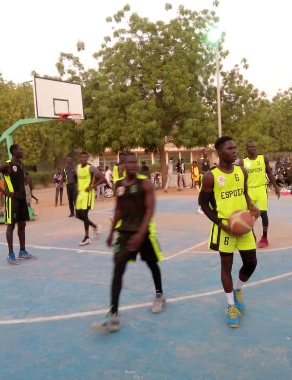 Basketball : Espoir a battue United basketball