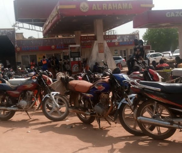 Tchad : Le Cadh exige du gouvernement le retrait de l’arrêté augmentant les prix de vente  des produits pétroliers