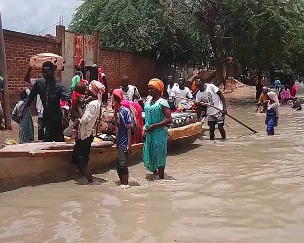 inondations : évacuation des familles touchées