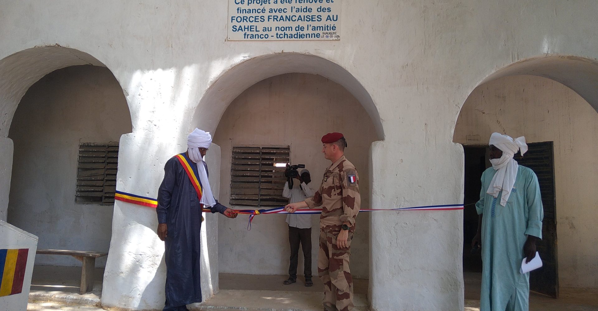 Tchad : les Forces françaises au Sahel rénovent une école à Faya 1